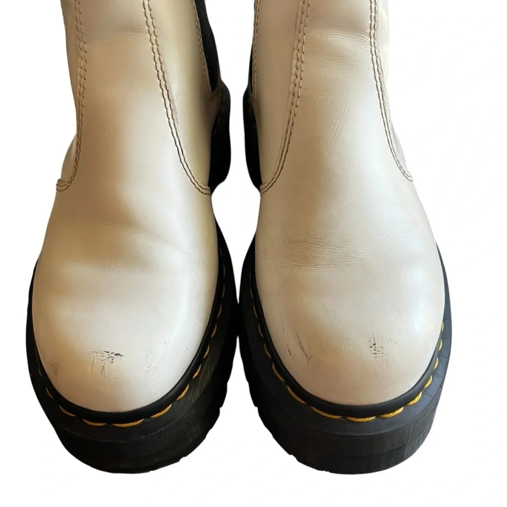 Dr Martens 2976 Quad Chelsea Boot Women’s size 7